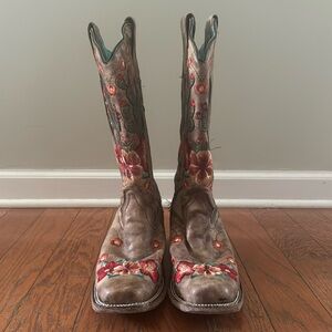 Corral women’s boots style: 83769